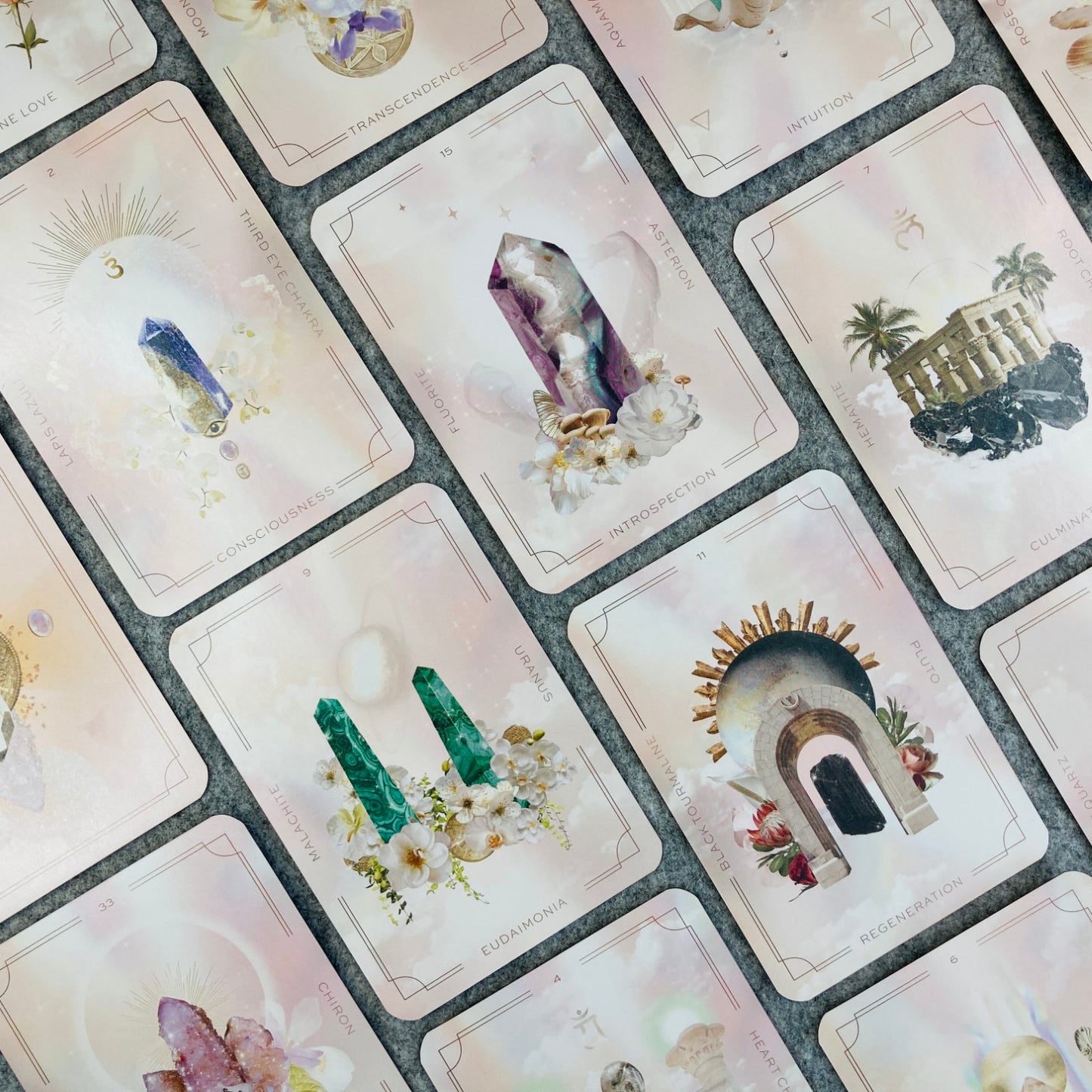 Astral Realms: Crystal Oracle - orakeljske karte (Sara Lindberg)