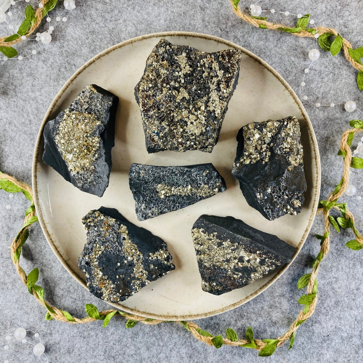 Shungit pirit